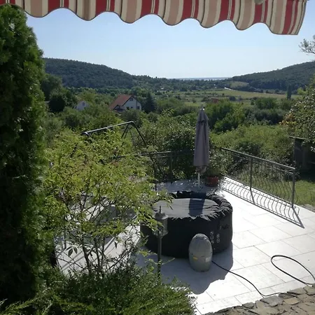 Case de vacanță Felsooersi Nyugalom Felsőörs