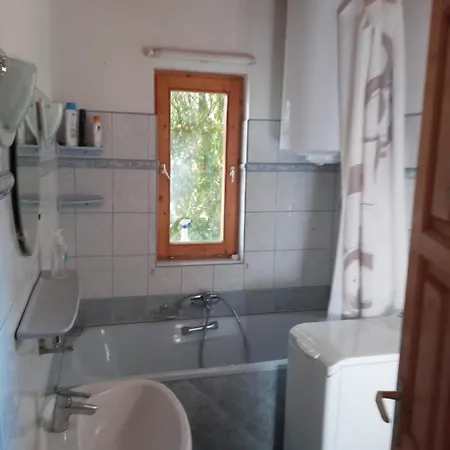 Felsooersi Nyugalom Case de vacanță Felsőörs